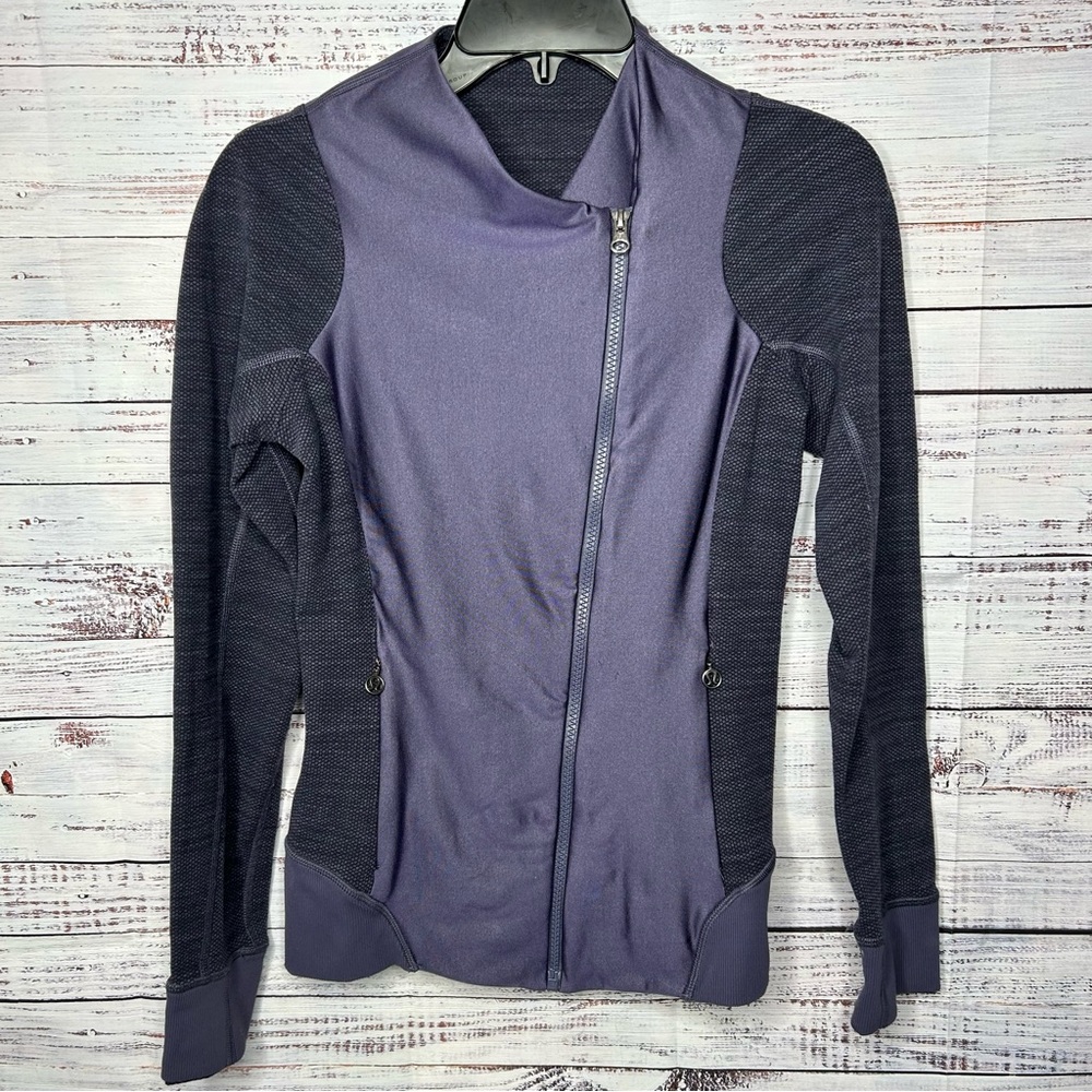 Lululemon Size Women’s 4 Emerge Renewed Jacket Zip Up Black Grape Athletic G12